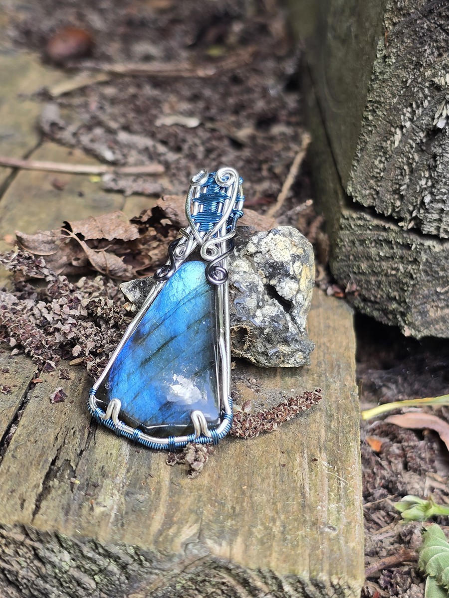 Image d'illustration du produit Pendentif labradorite bleue