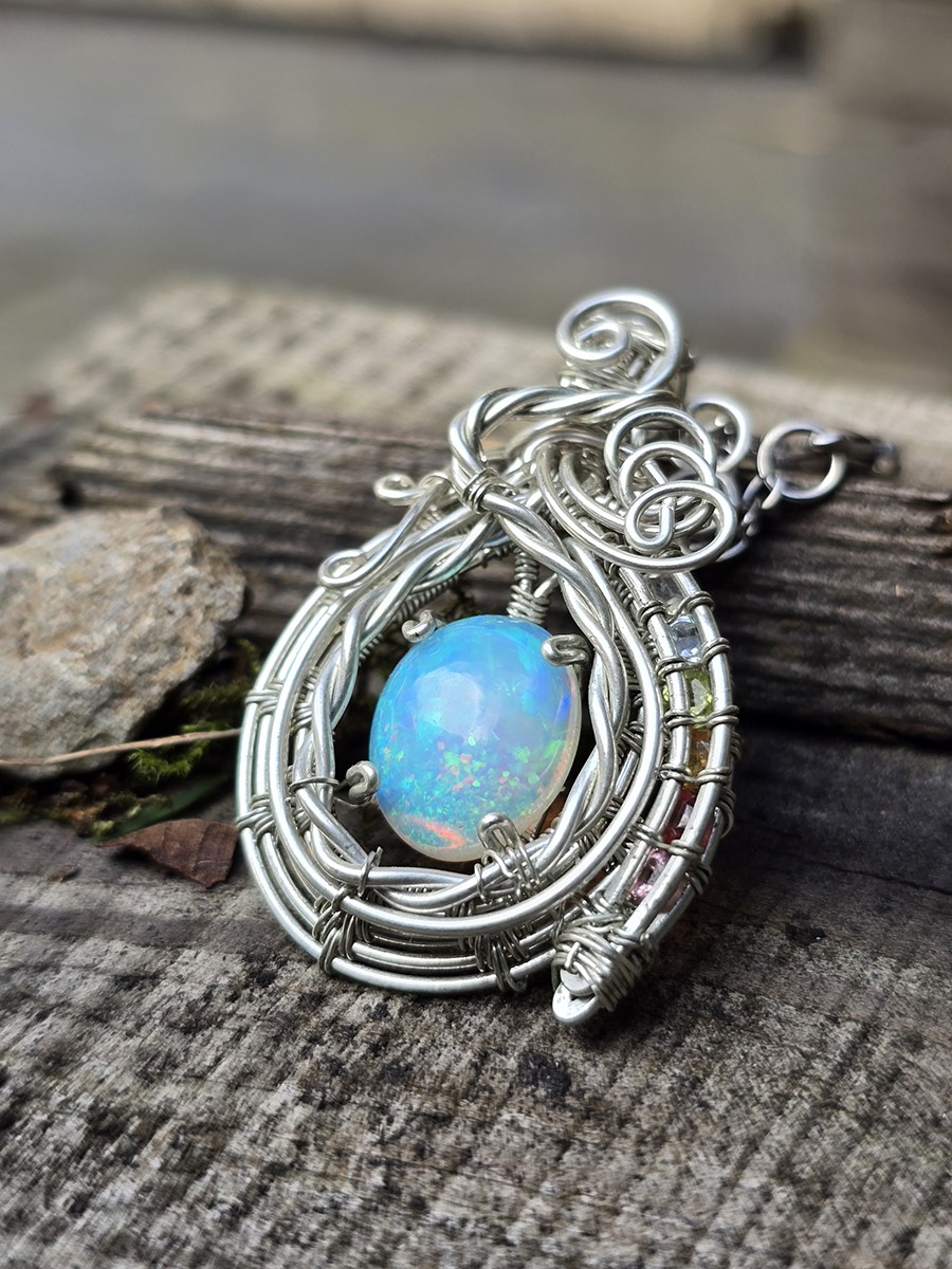 Image d'illustration du produit Pendentif opale et micro-wrapping