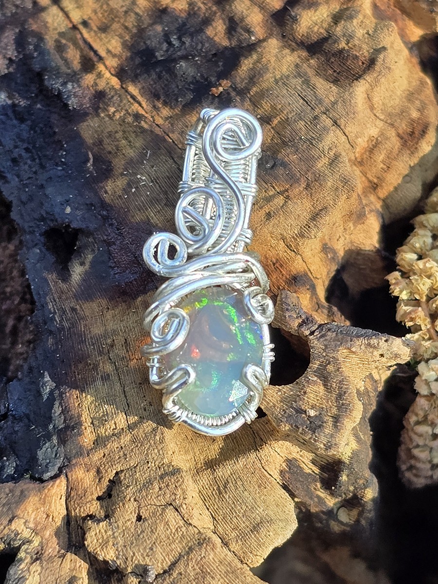 Image d'illustration du produit Pendentif opale fumée et argent