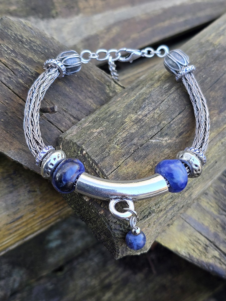 Image d'illustration du produit Bracelet tressé "gunmetal" et lapis lazuli
