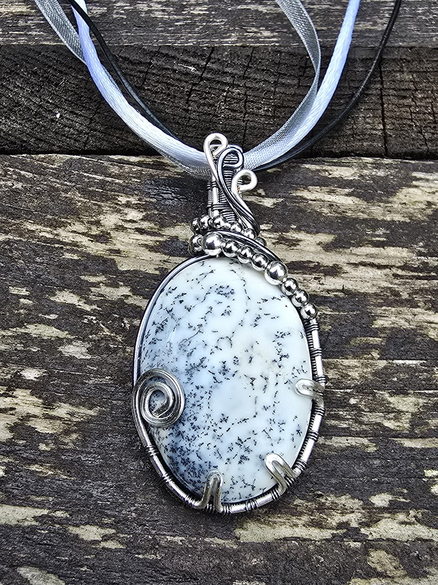 Image d'illustration du produit Pendentif agate à dendrites