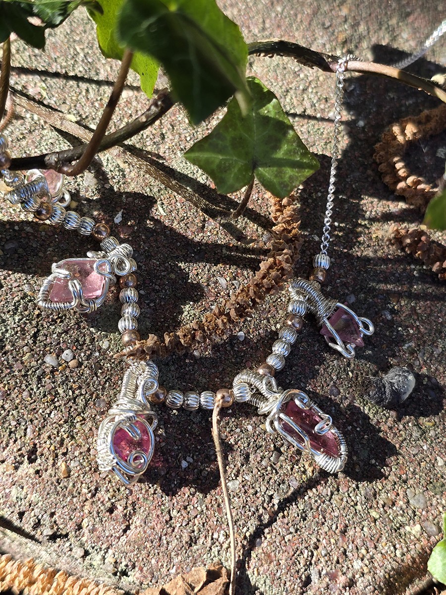 Image d'illustration du produit Collier en argent et petites tourmalines