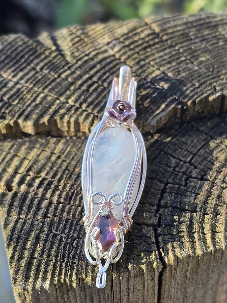 Image d'illustration du produit Pendentif péristérite et tourmaline
