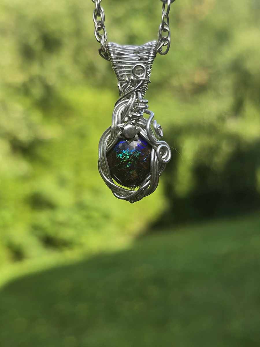 Image d'illustration du produit Pendentif Opale boulder et argent