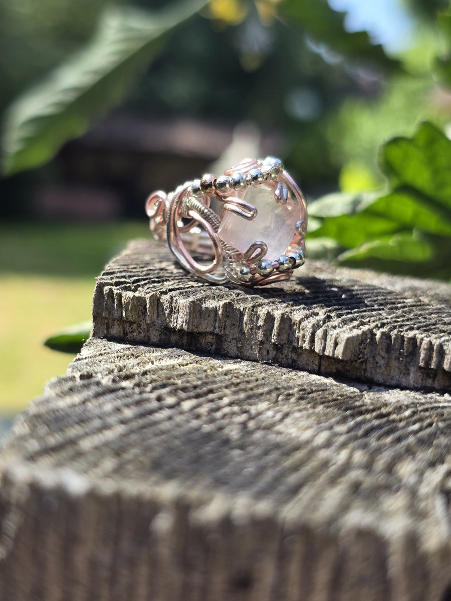 Image d'illustration du produit Bague quartz rose