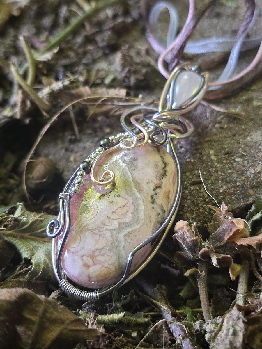 Image d'illustration du produit Pendentif rhodochrosite et quartz rose
