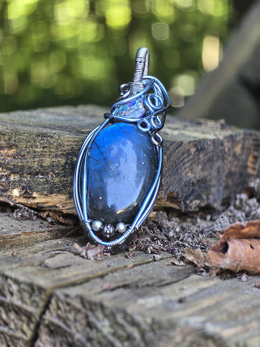 Image d'illustration du produit Pendentif labradorite bleue et opale