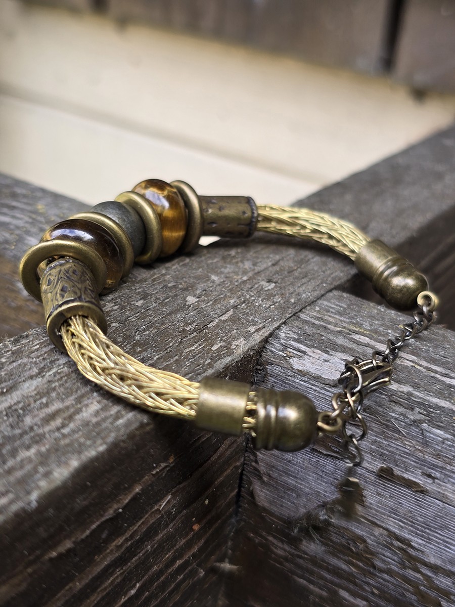 Image d'illustration du produit Bracelet tressé laiton et oeil-de-tigre