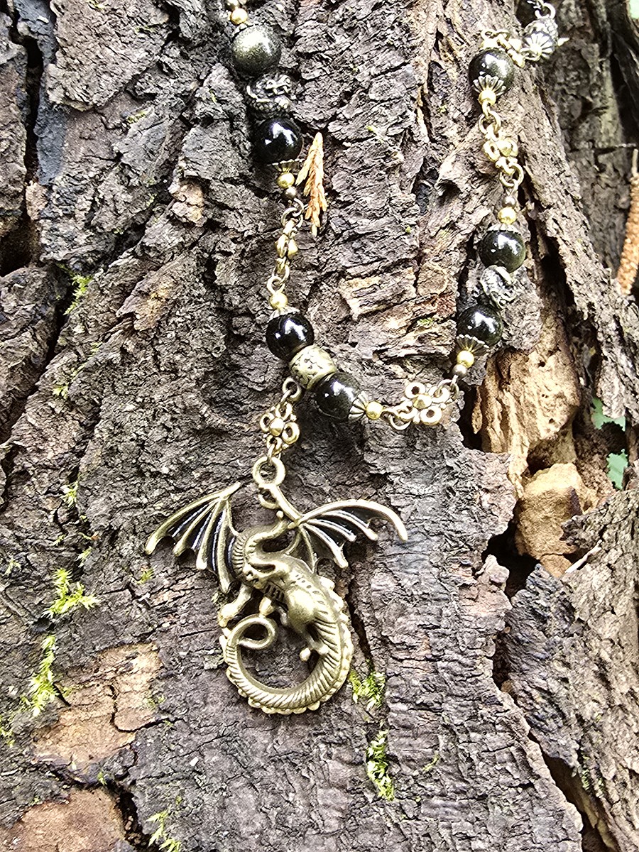 Image d'illustration du produit Collier dragon noir