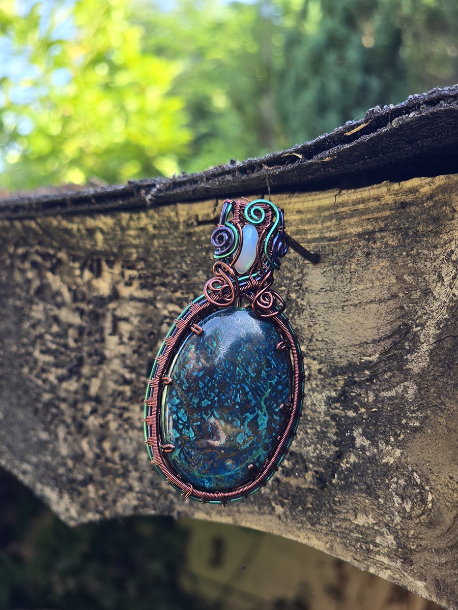 Image d'illustration du produit Pendentif Azurite, malachite et opale wello