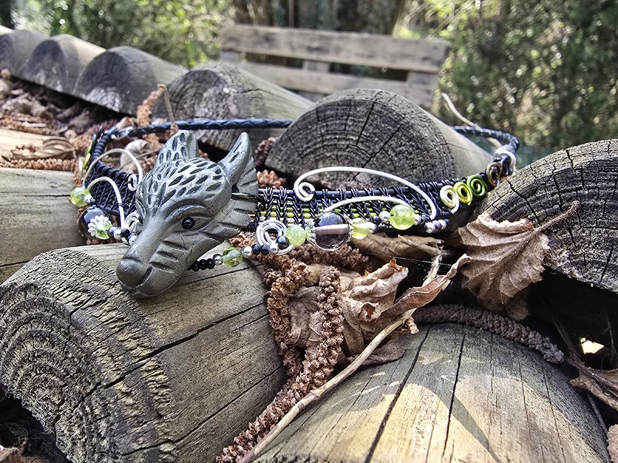 Image d'illustration du produit Collier tressé Tête de Loup en pyrite