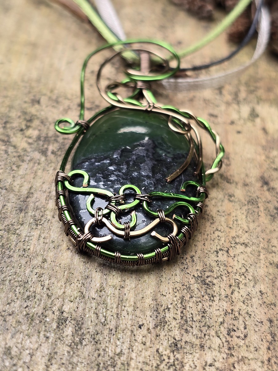 Image d'illustration du produit Pendentif aventurine sur gangue