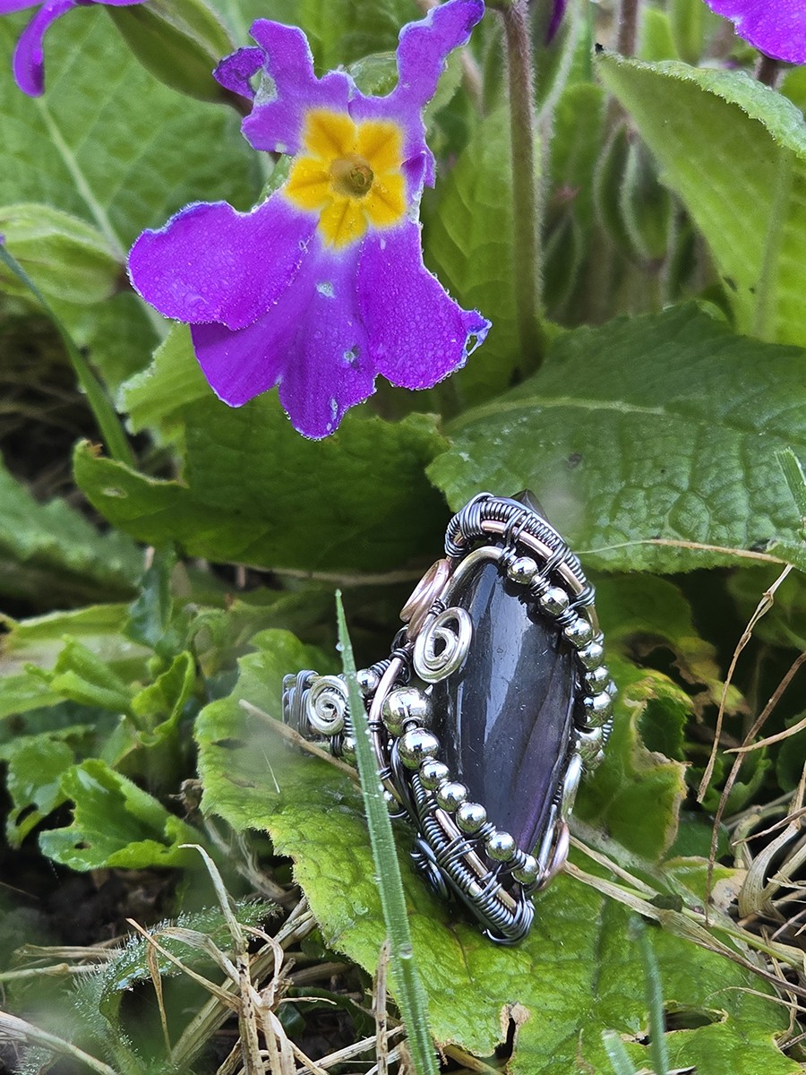 Image d'illustration du produit Bague labradorite en fuseau