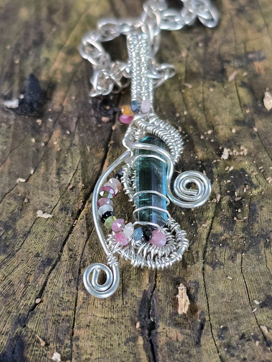 Image d'illustration du produit Pendentif tourmaline brute et argent