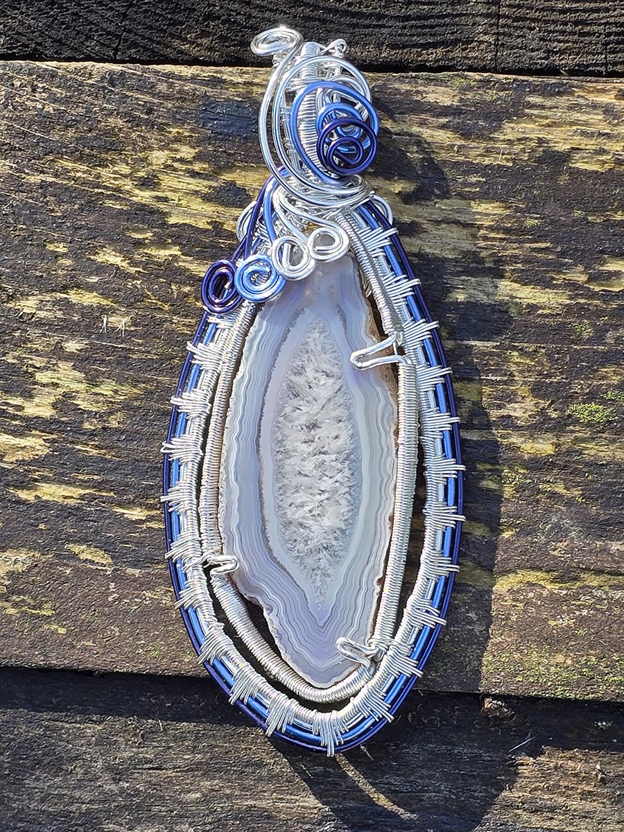 Image d'illustration du produit Grand pendentif tranche d'agate