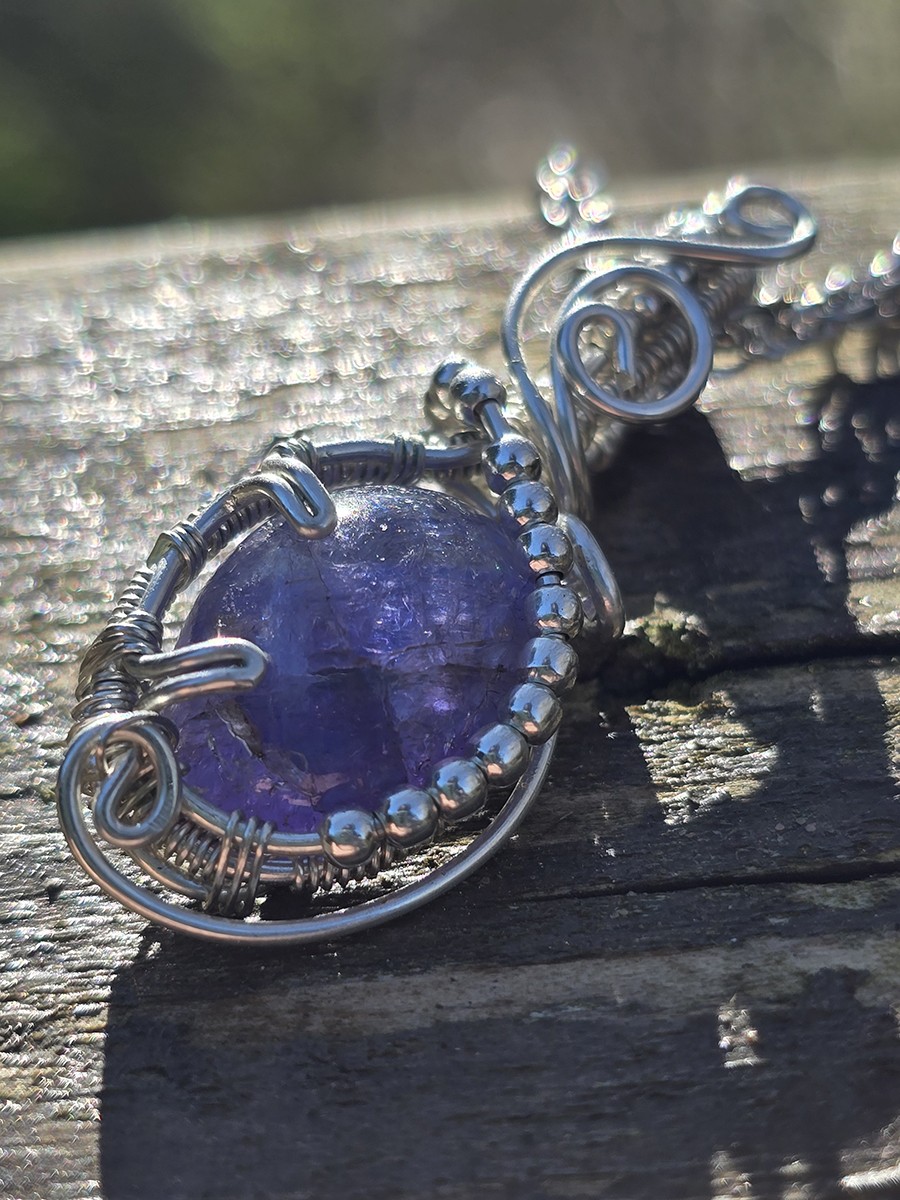 Image d'illustration du produit Pendentif en argent et tanzanite