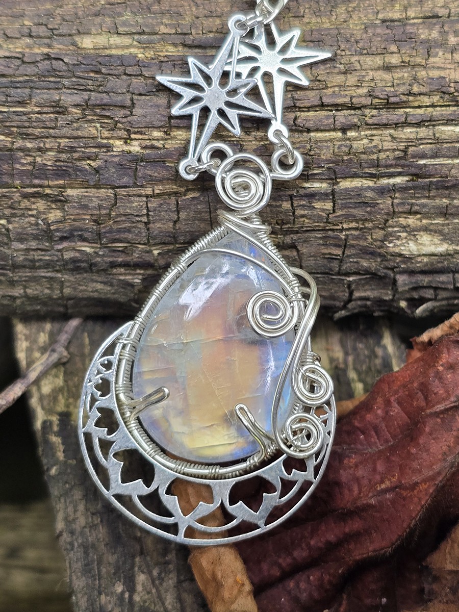 Image d'illustration du produit Collier péristérite dorée