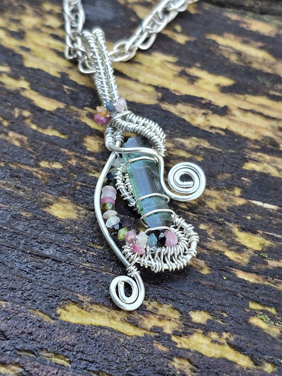 Image d'illustration du produit Pendentif tourmaline brute et argent