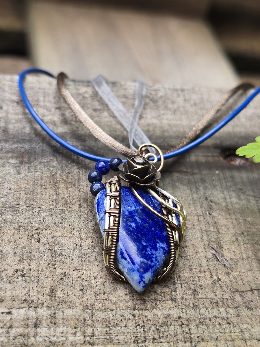 Image d'illustration du produit Pendentif lapis lazuli