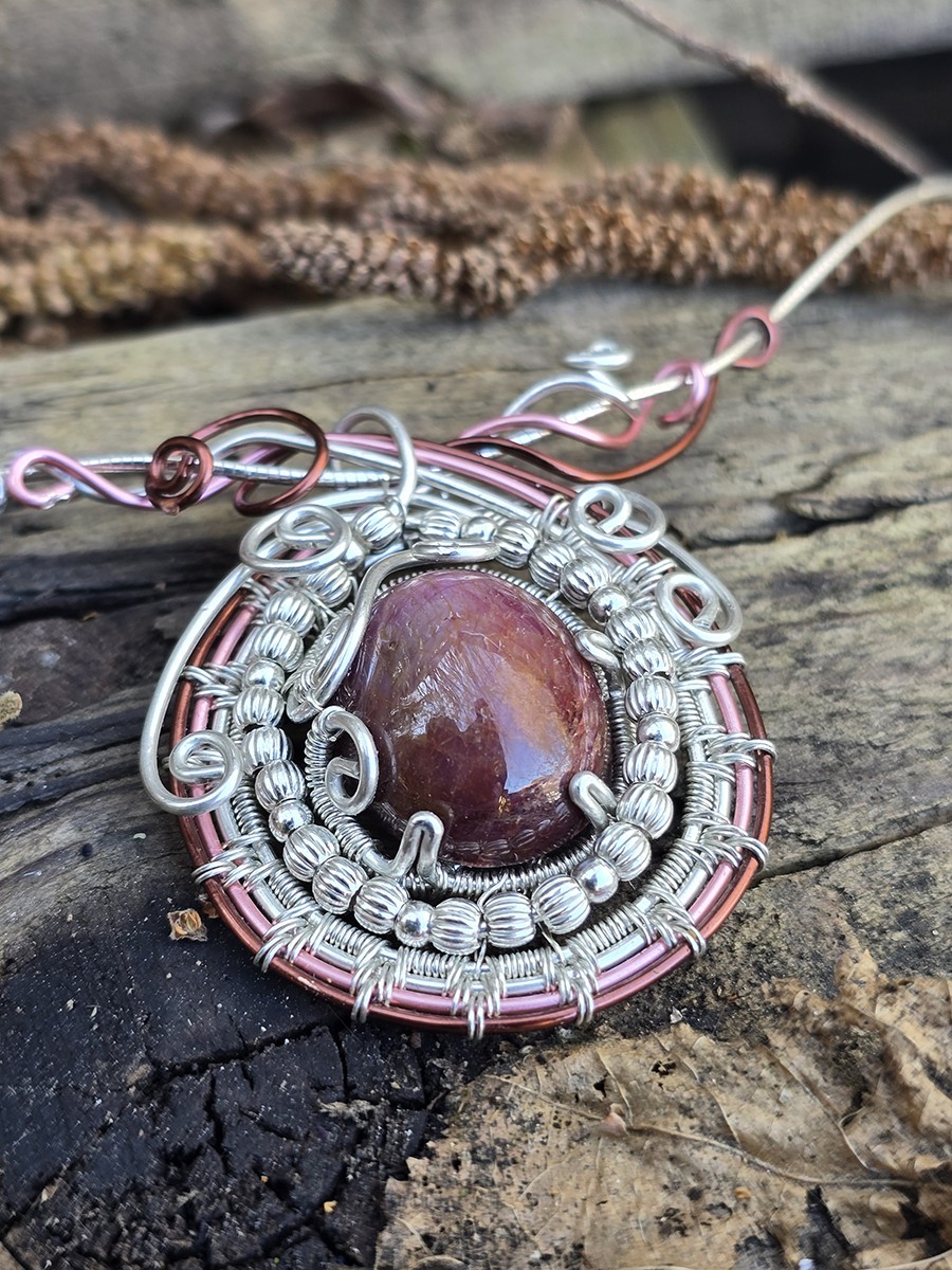 Image d'illustration du produit Collier en argent et Rubis