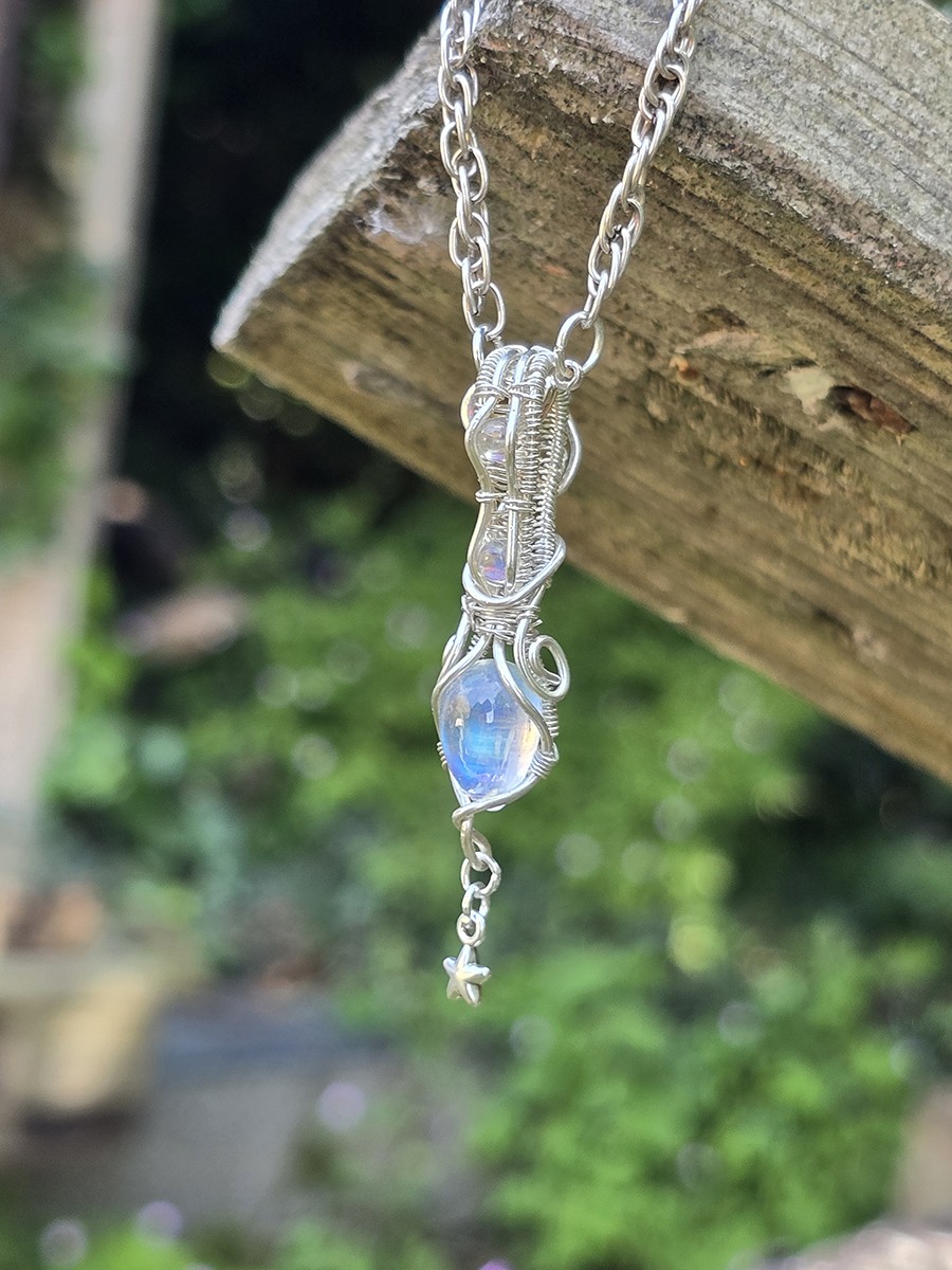 Image d'illustration du produit Pendentif péristérites et argent