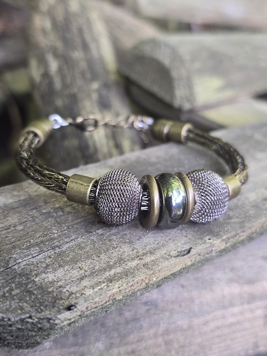 Image d'illustration du produit Bracelet tressé "gunmetal" et hématite