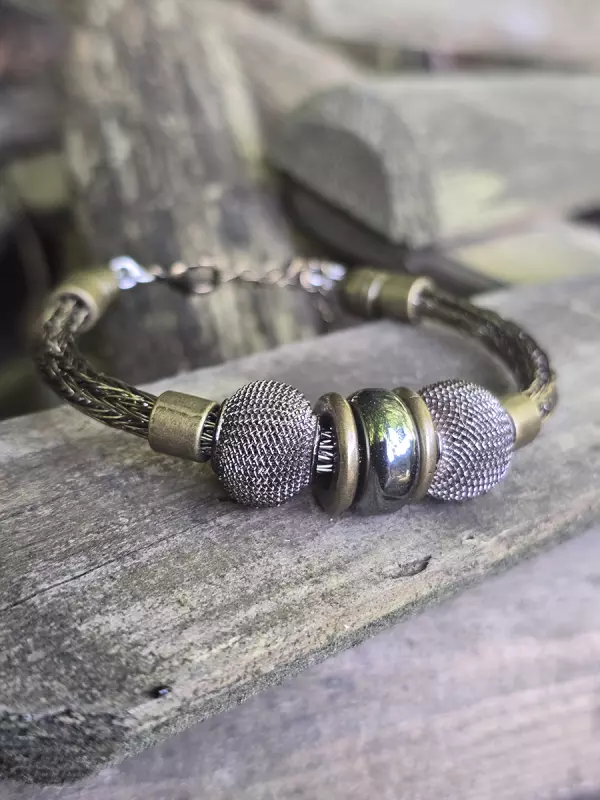 Image d'illustration du produit Bracelet tressé "gunmetal" et hématite