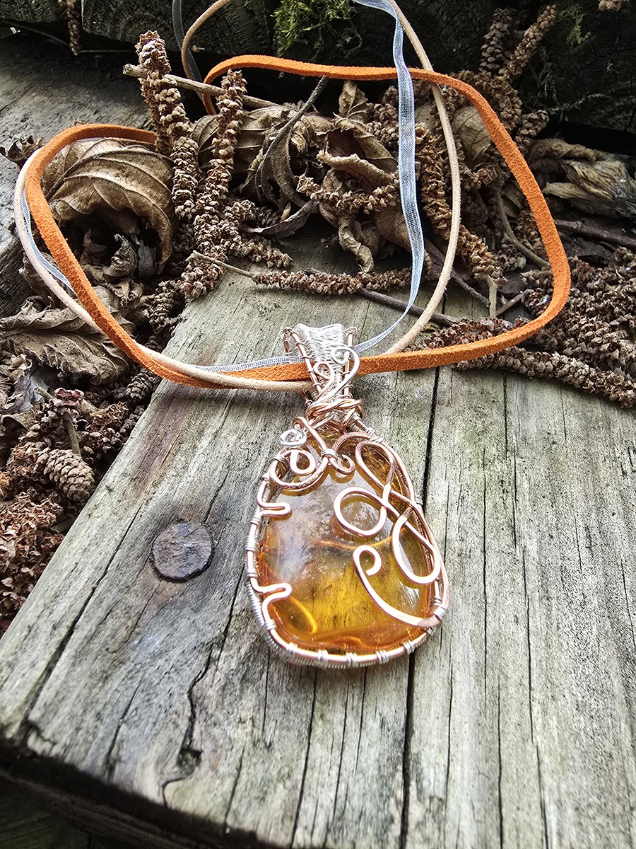 Image d'illustration du produit Pendentif ambre