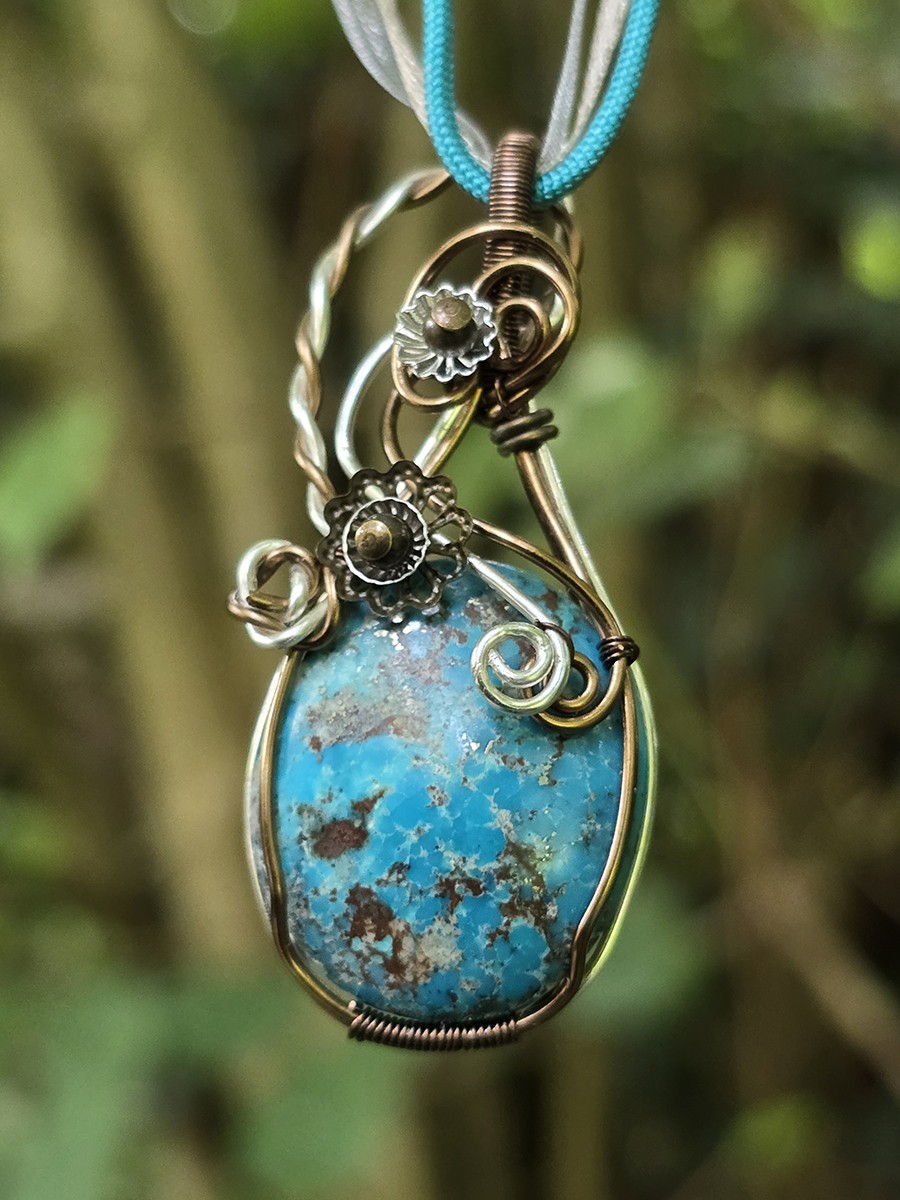 Image de couverture du produit à la une Pendentif turquoise