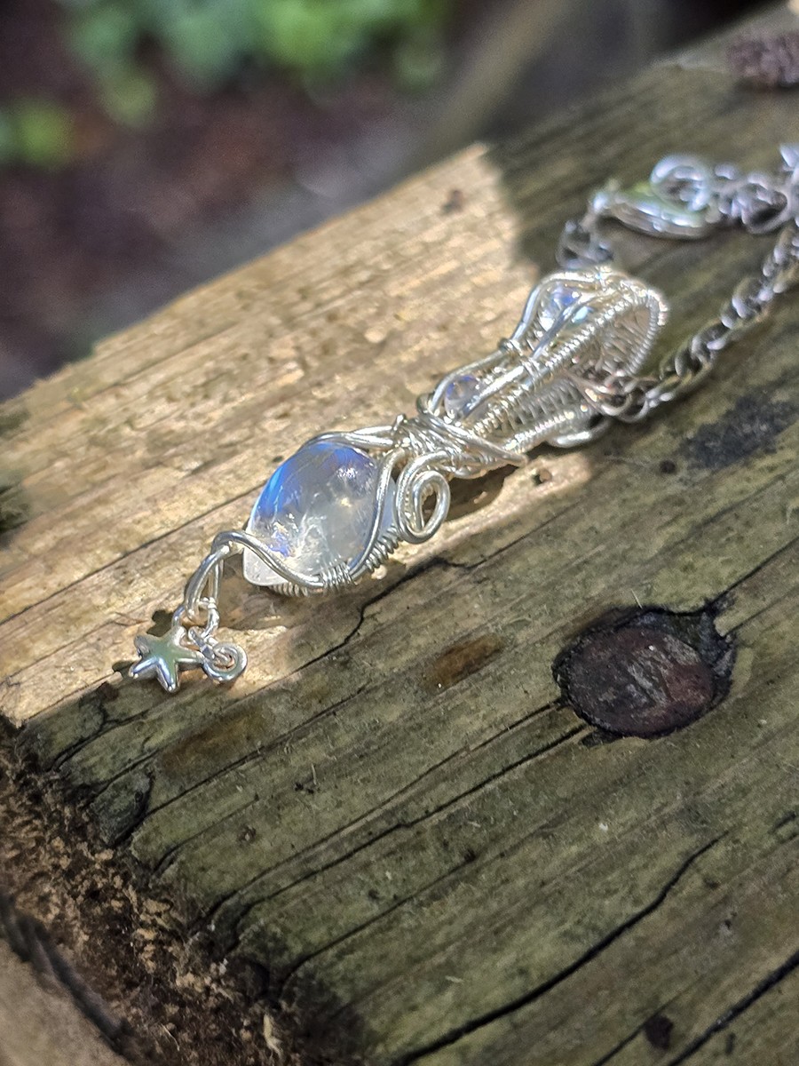 Image d'illustration du produit Pendentif péristérites et argent