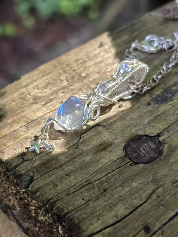 Image d'illustration du produit Pendentif péristérites et argent