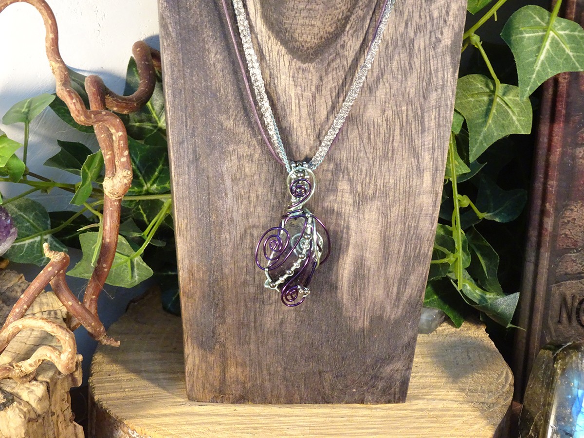 Image de couverture du produit Pendentif fluorite brute