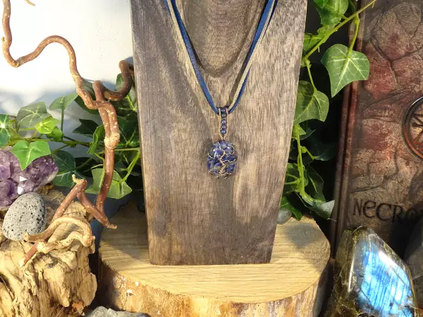 Image de couverture du produit Pendentif lapis lazuli et arbre cuivre