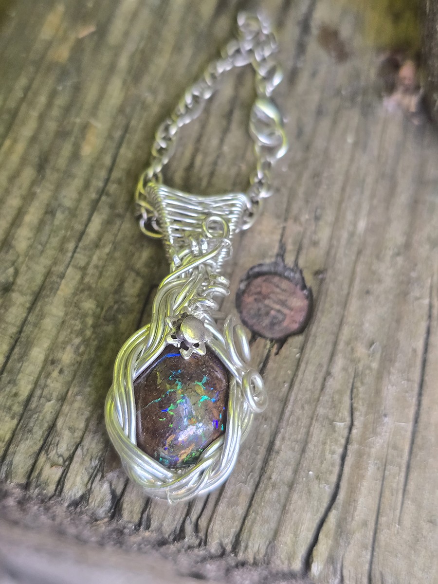 Image d'illustration du produit Pendentif Opale boulder et argent