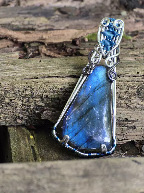 Image d'illustration du produit Pendentif labradorite bleue