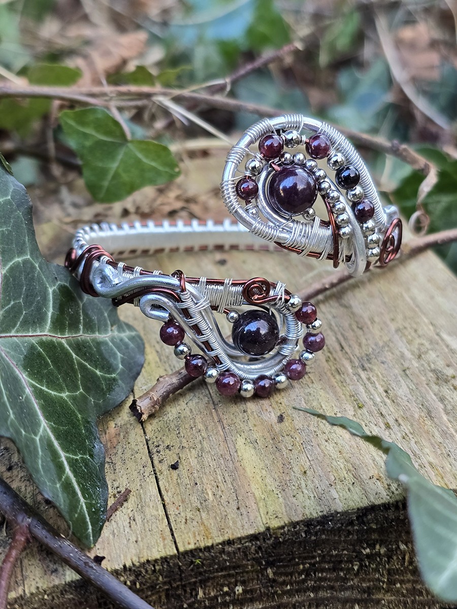 Image d'illustration du produit Bracelet serpent grenat