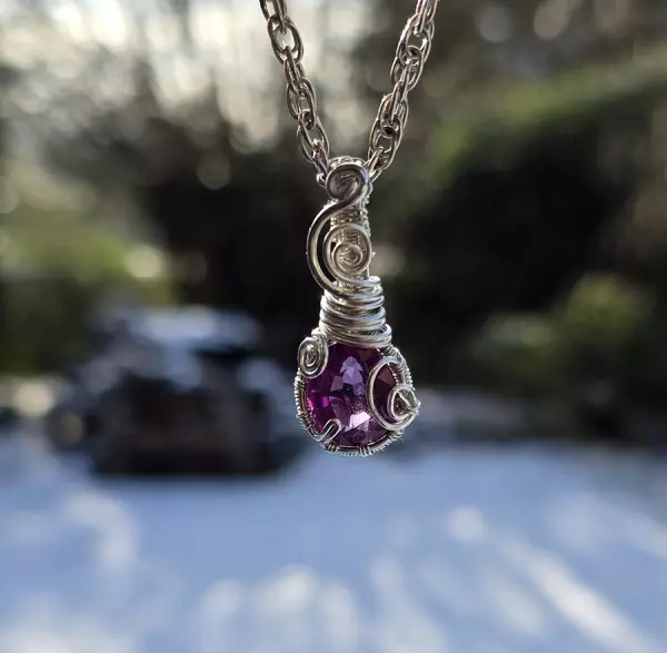 Image de couverture du produit Pendentif en argent et alexandrite