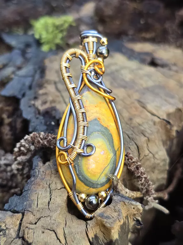 Image d'illustration du produit Pendentif jaspe bourdon