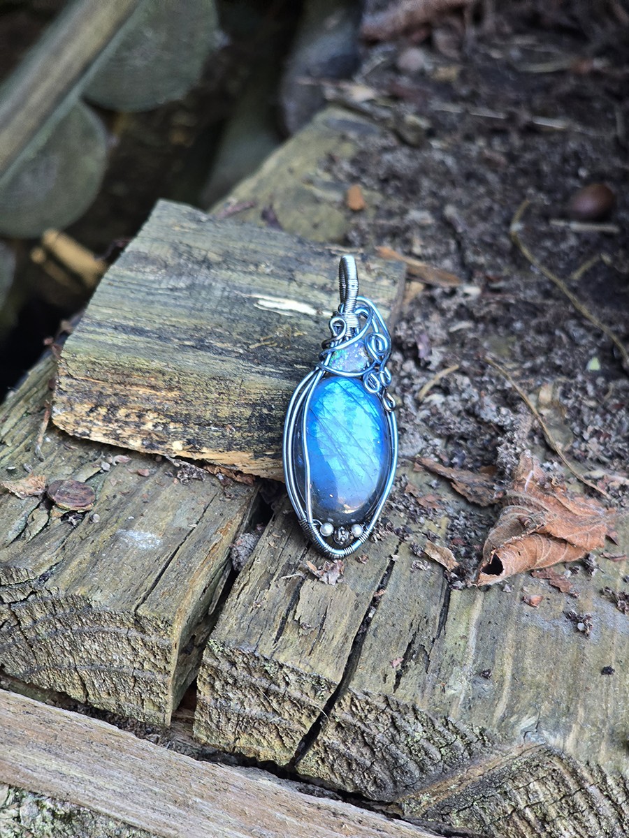 Image de couverture du produit Pendentif labradorite bleue et opale