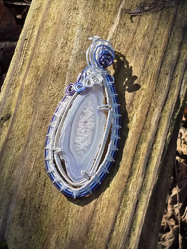 Image d'illustration du produit Grand pendentif tranche d'agate