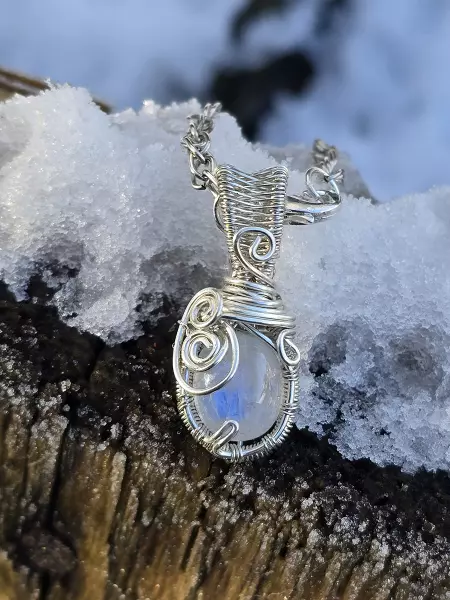 Image de couverture du produit Pendentif argent et pierre de lune de Bihar