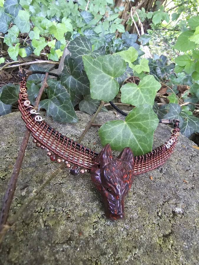 Image d'illustration du produit Collier tête de loup Jaspe poppy