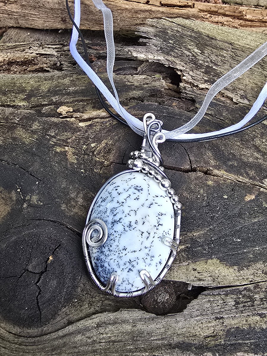 Image d'illustration du produit Pendentif agate à dendrites