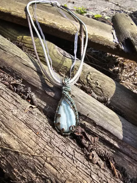 Image de couverture du produit Pendentif agate rubannée