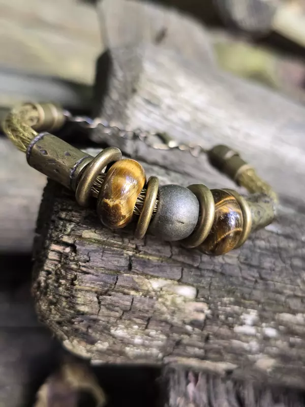 Image d'illustration du produit Bracelet tressé laiton et oeil-de-tigre