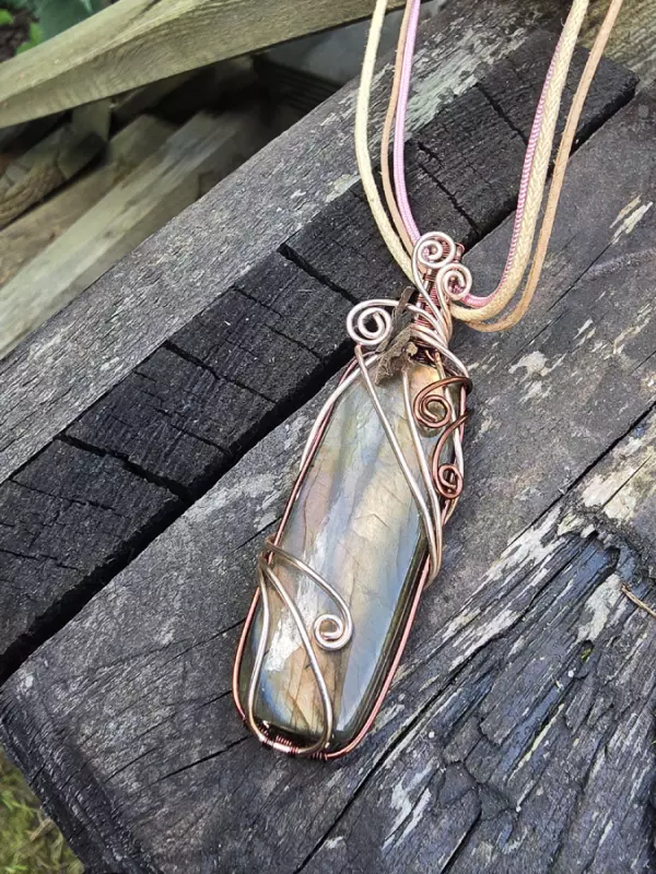 Image d'illustration du produit Pendentif labradorite rectangle