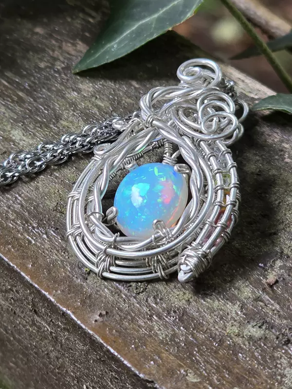 Image d'illustration du produit Pendentif opale et micro-wrapping