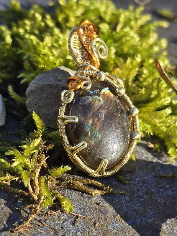 Image d'illustration du produit Pendentif Labradorite orage