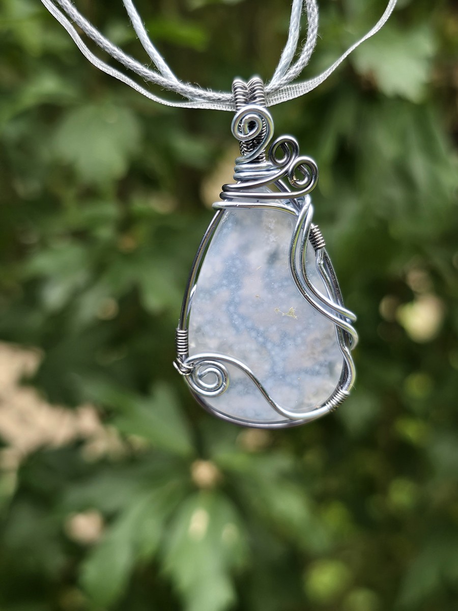 Image d'illustration du produit Pendentif calcédoine