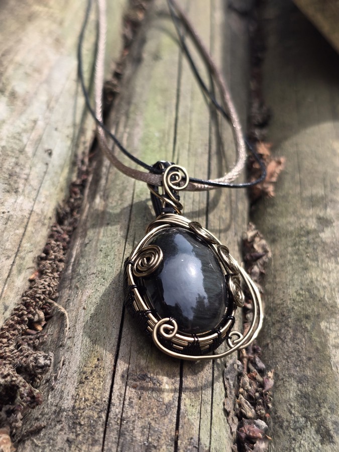 Image d'illustration du produit Pendentif obsidienne "oeil céleste"